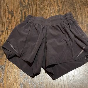 black lululemon shirts